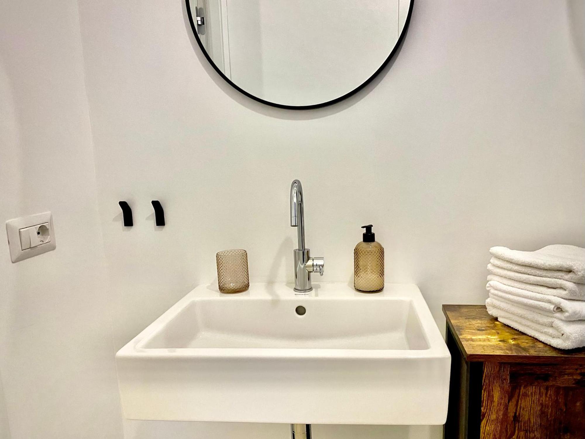 Milano Modern Home Bagian luar foto